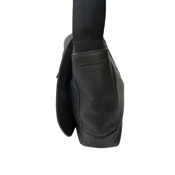 Coach Black Leather Crossbody Messenger Bag With Adjustable Strap & Zip Pocket - Picture 2 of 16